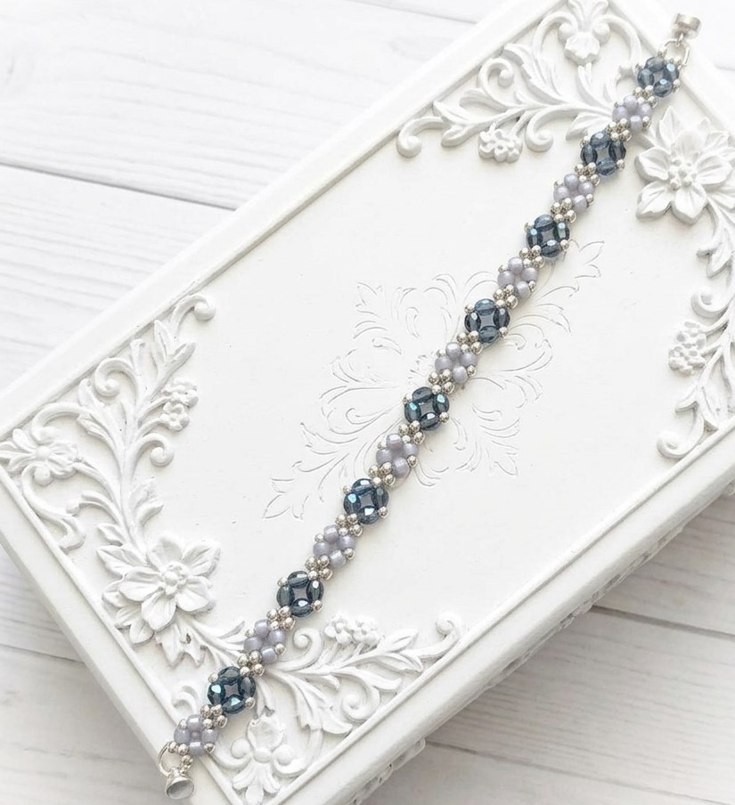 Beaded Bracelet with Gray Crystal and Miyuki Beads